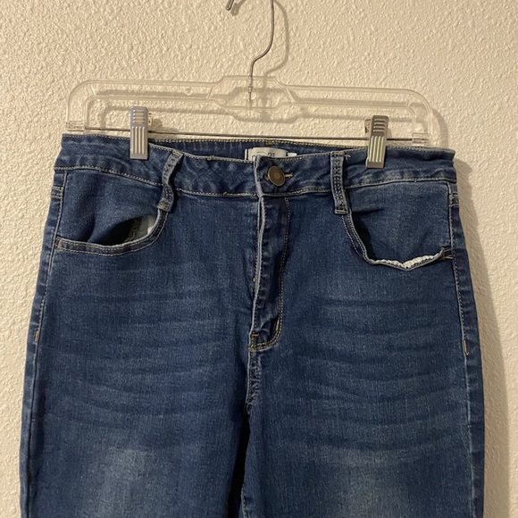 a1985-C3 - Rue 21 - Size 12 Woman Bottoms ~Jeans & Navy Blue - Picture 7 of 15